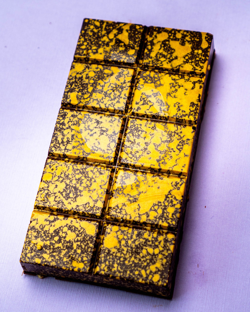 Gianduja Roche STUFFT bar, side angle